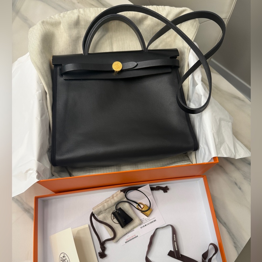 Hermes Herbag31 repellent exclusive bag ,amazing condition like new